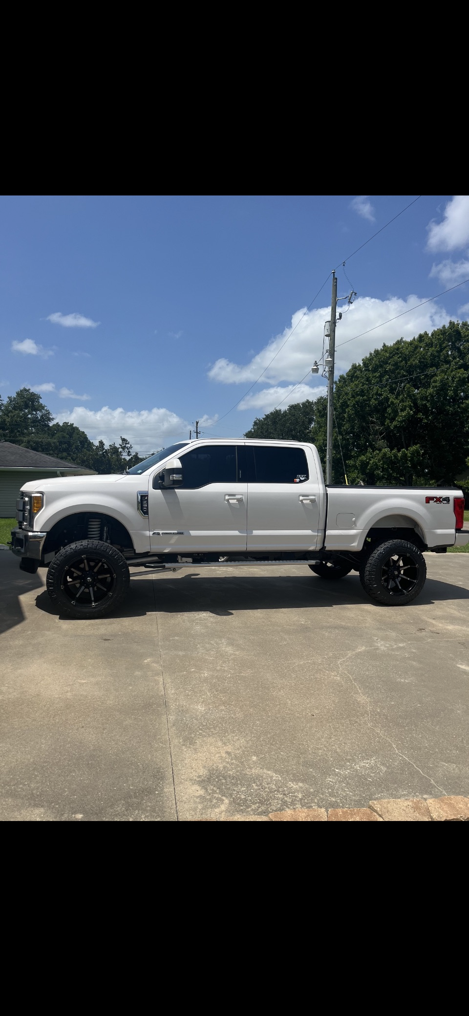 Private: 2017 F250 Lariat low mileage