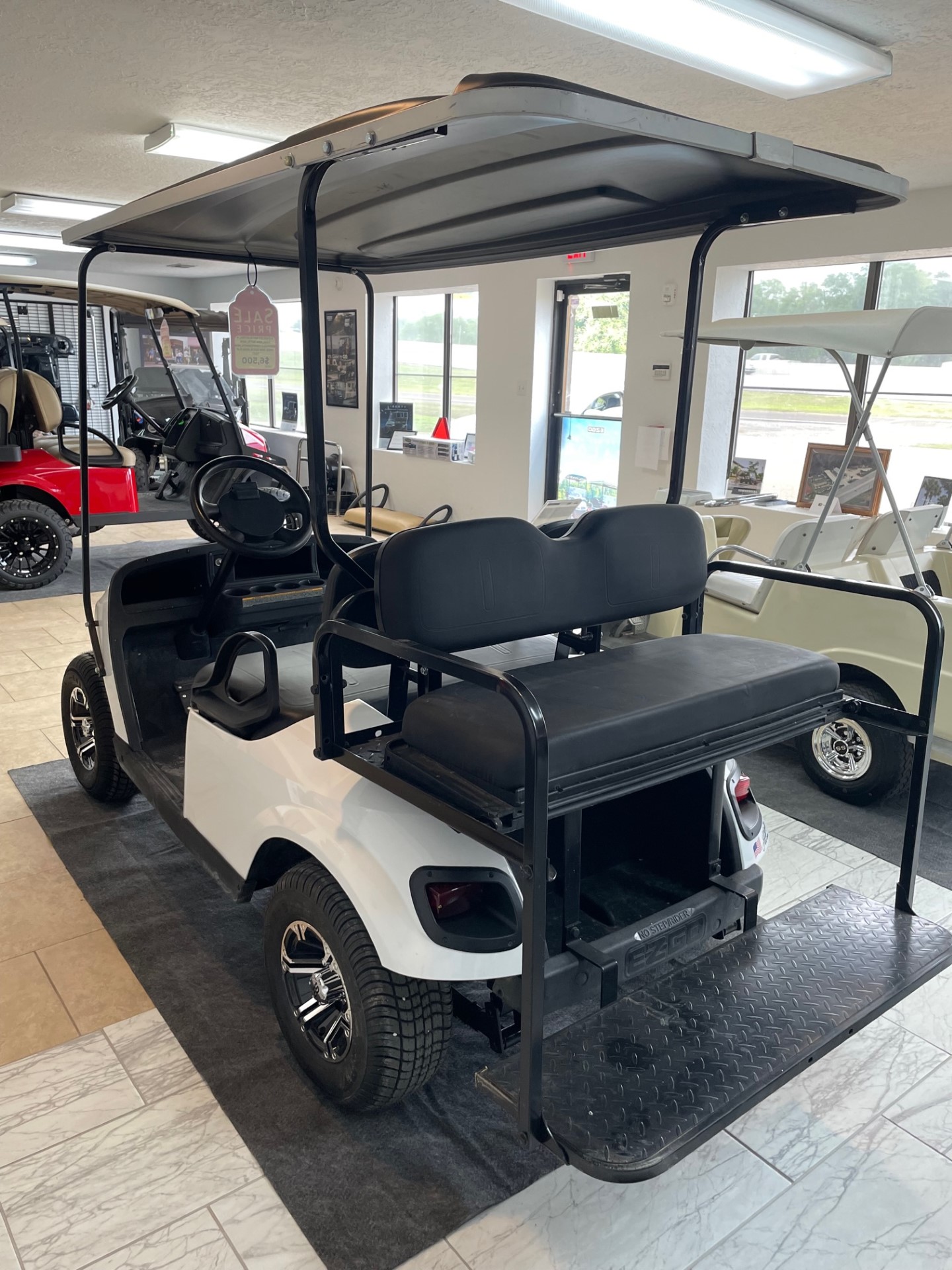 2018 E-Z-GO TXT 48V ELECTRIC GOLF CART