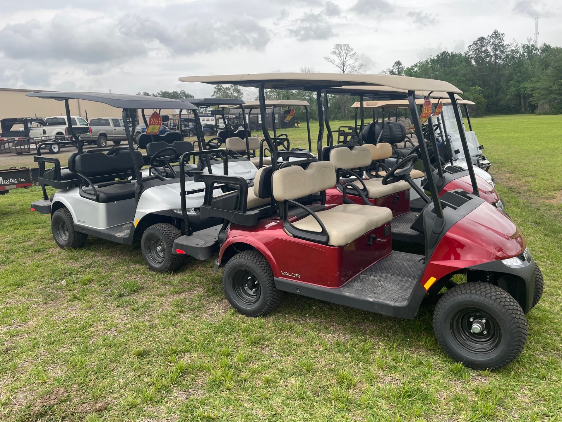 2024 E-Z-GO VALOR 4 GAS EFI