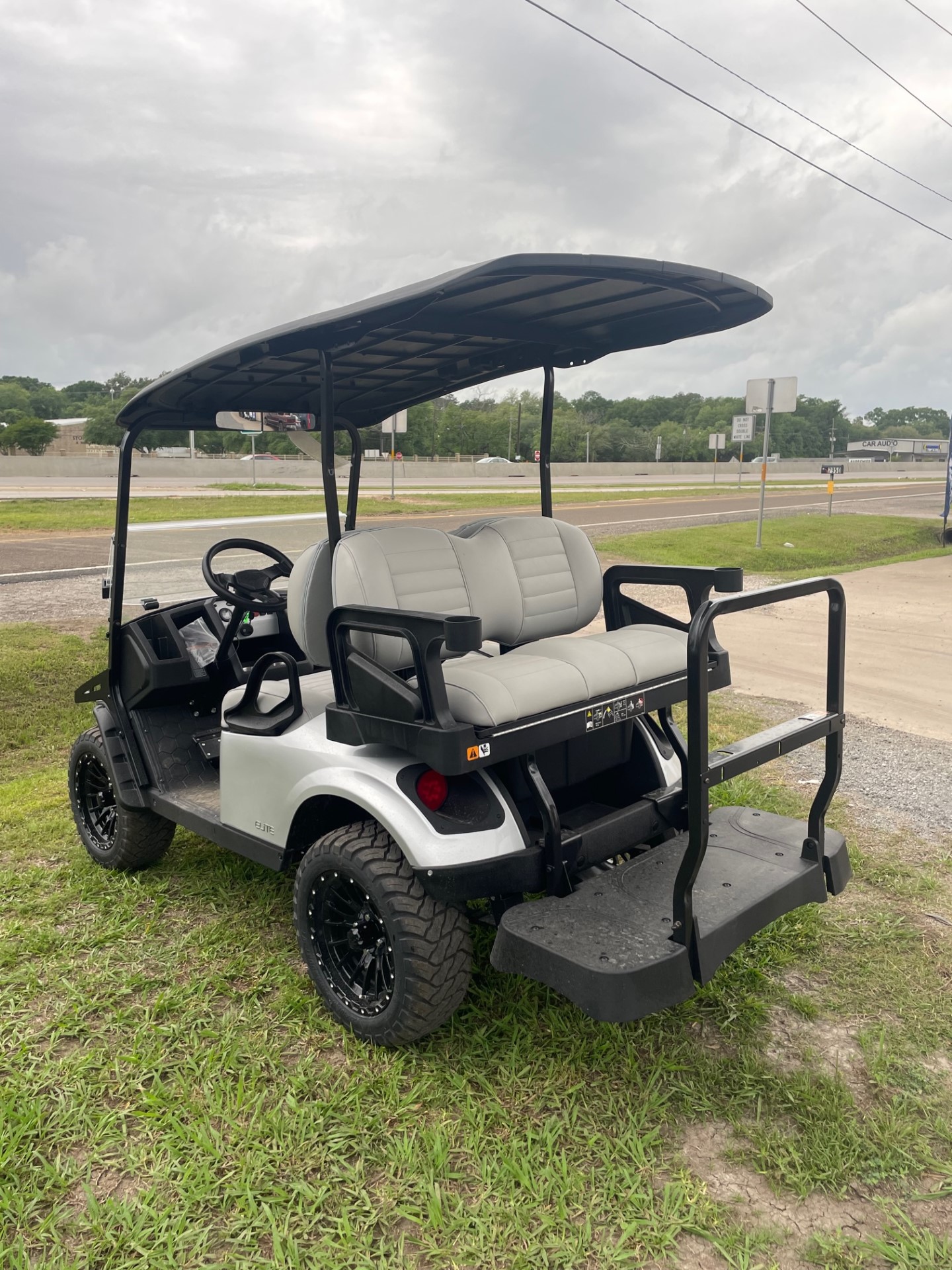 Private: 2024 E-Z-GO S4 LITHIUM ELITE