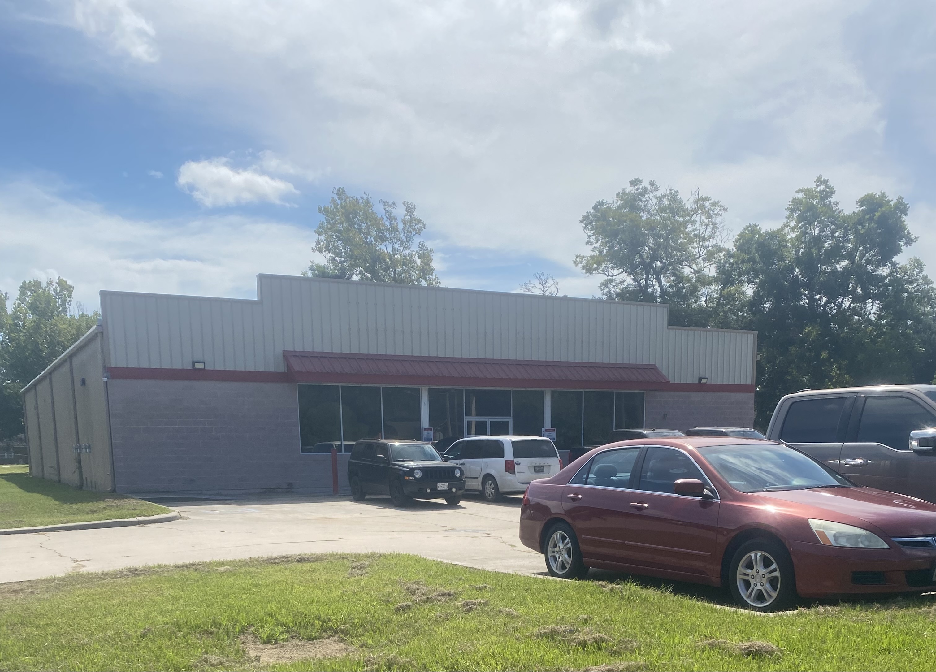 Commercial Building For SALE