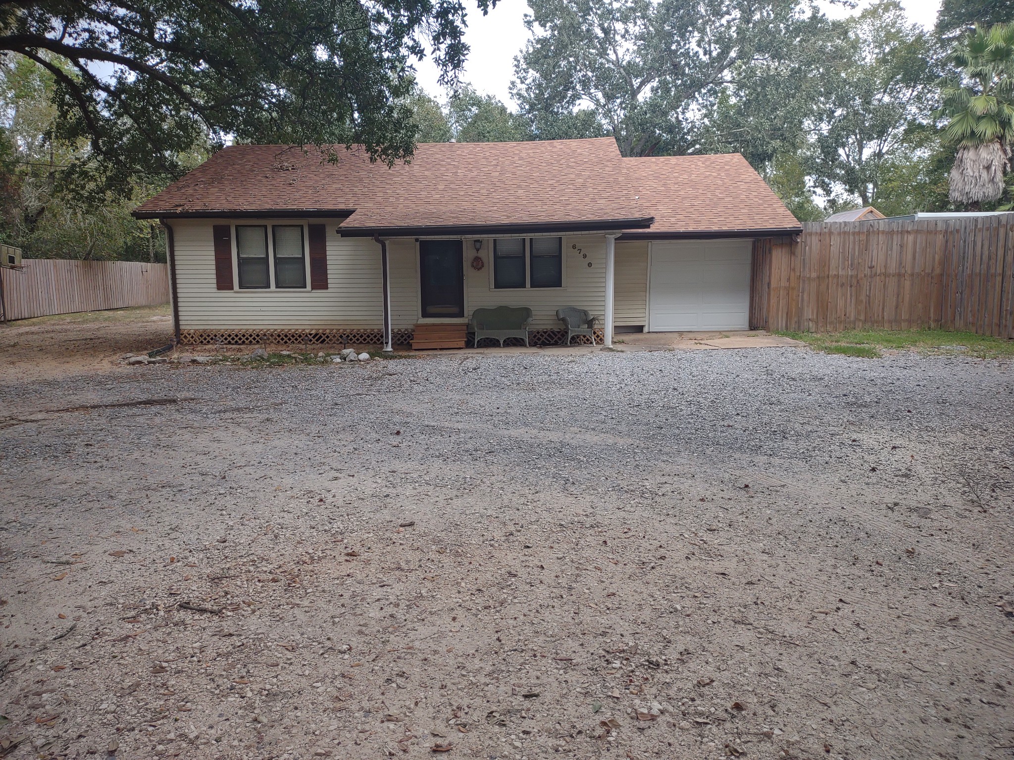 🏠 Home 🏡 for sale in Beaumont Texas on 1/2 acre