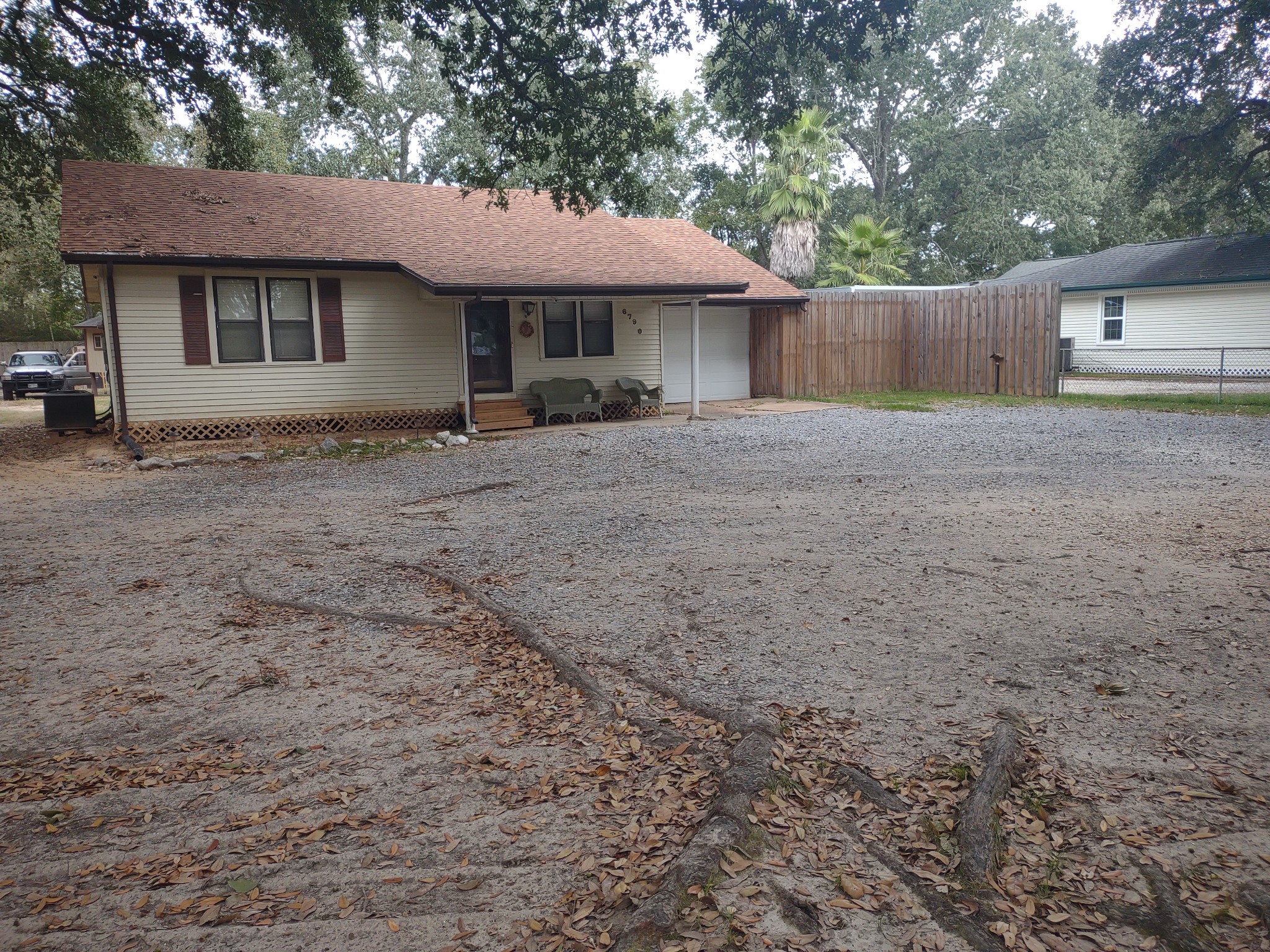 🏠 Home 🏡 for sale in Beaumont Texas on 1/2 acre