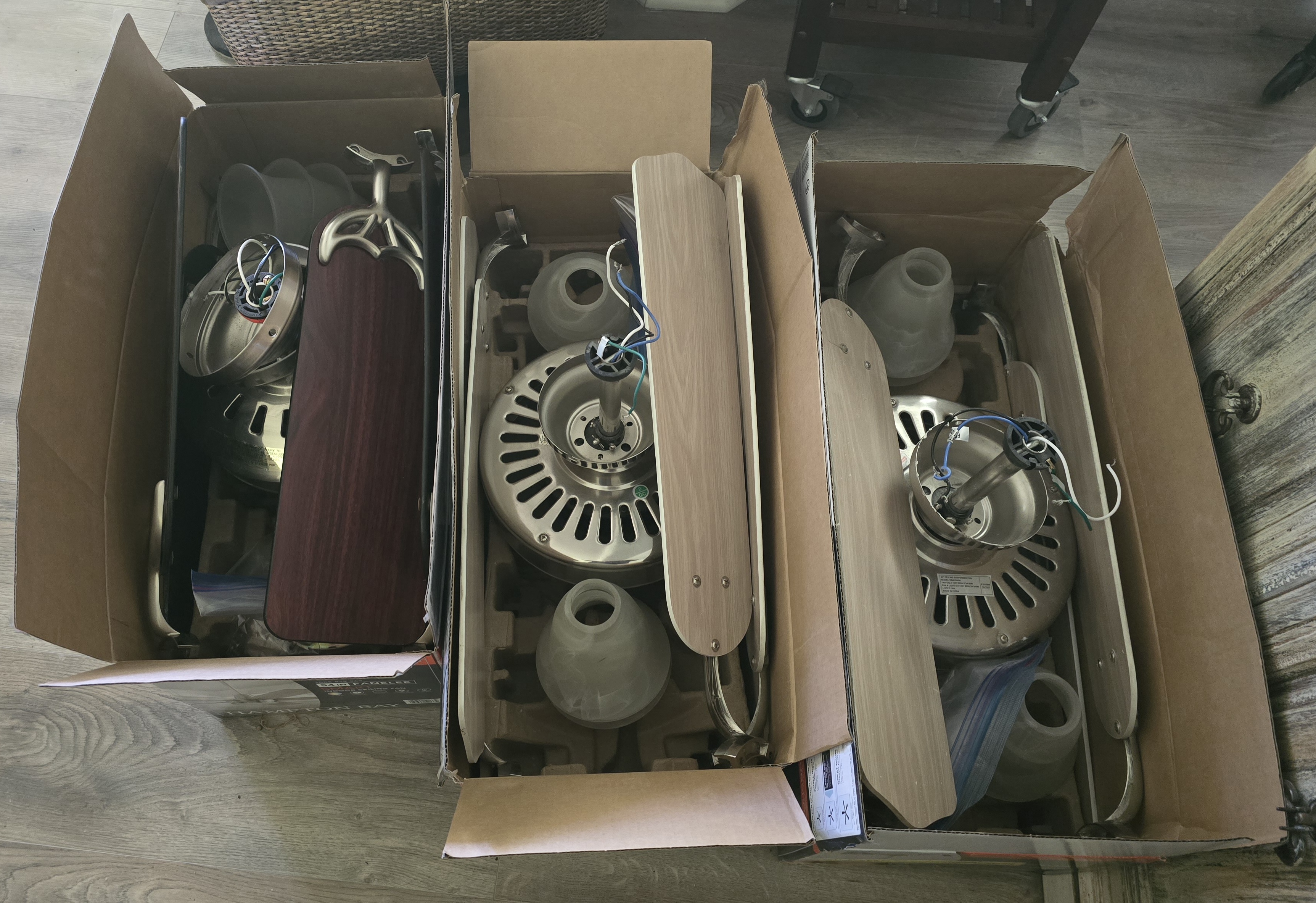 Great Condition Ceiling Fans With Light Kits