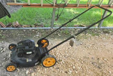 Great Condition Poulan Pro 20" Push Mower