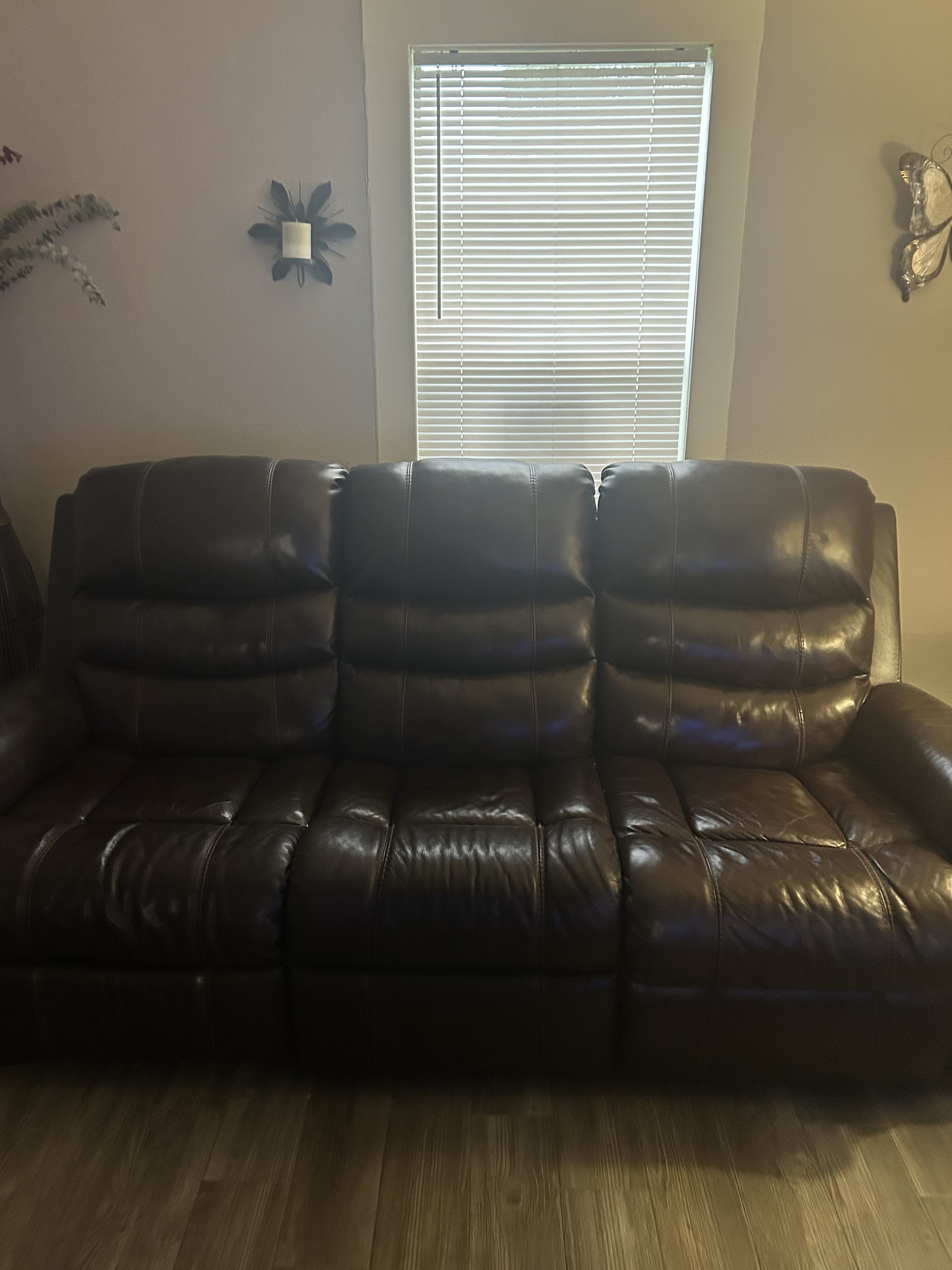 Leather reclining Sofa
