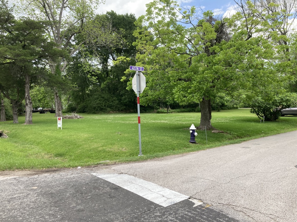 Dayton, Hwy 321 at Austin St., in front of Dayton High School